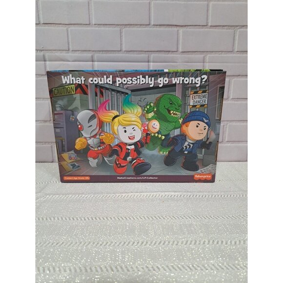 Fisher Price Little People DC Suicide Squad Collector Set, Harley Quinn - Picture 7 of 9
